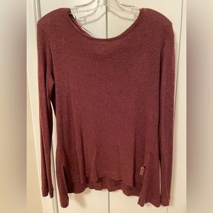 Roots long-sleeved sweater. Burgundy colour. Size Medium.